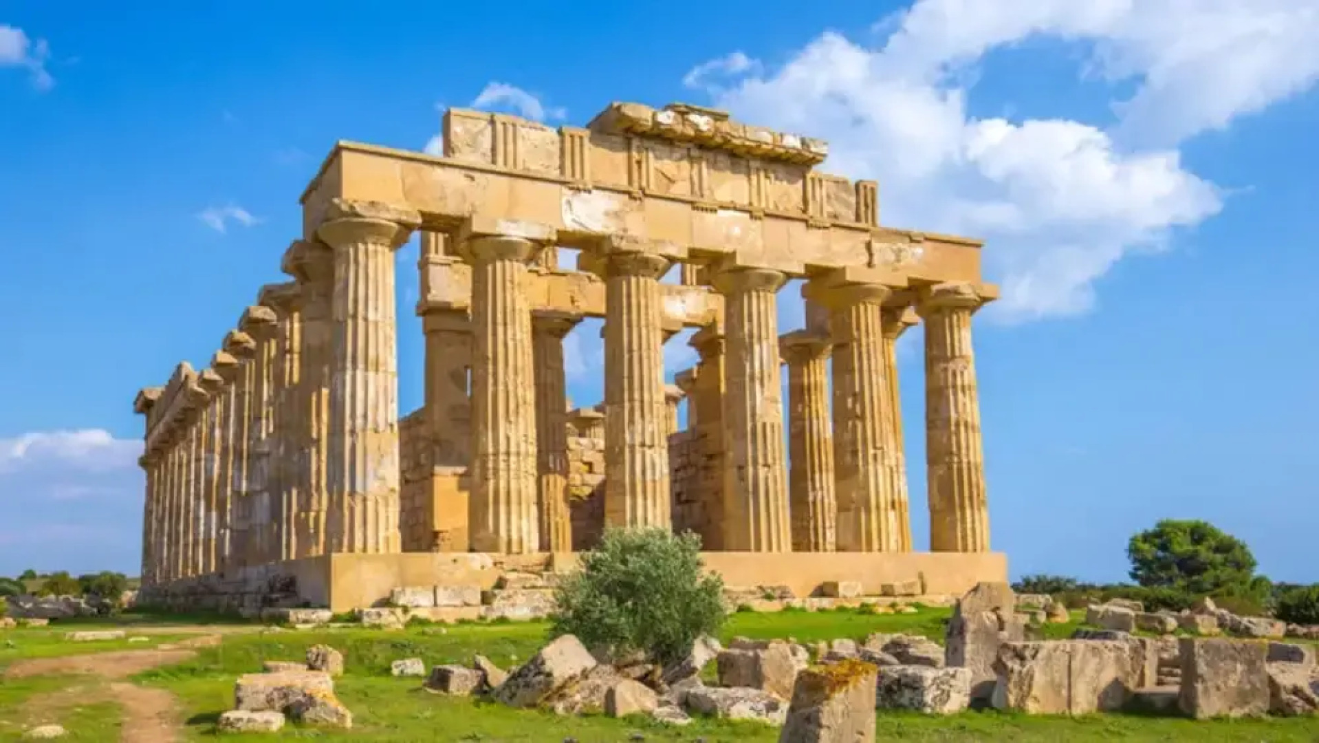 Villa With 3 Bedrooms in Partanna, With Shared Pool, Enclosed Garden and Wifi Near the Beach