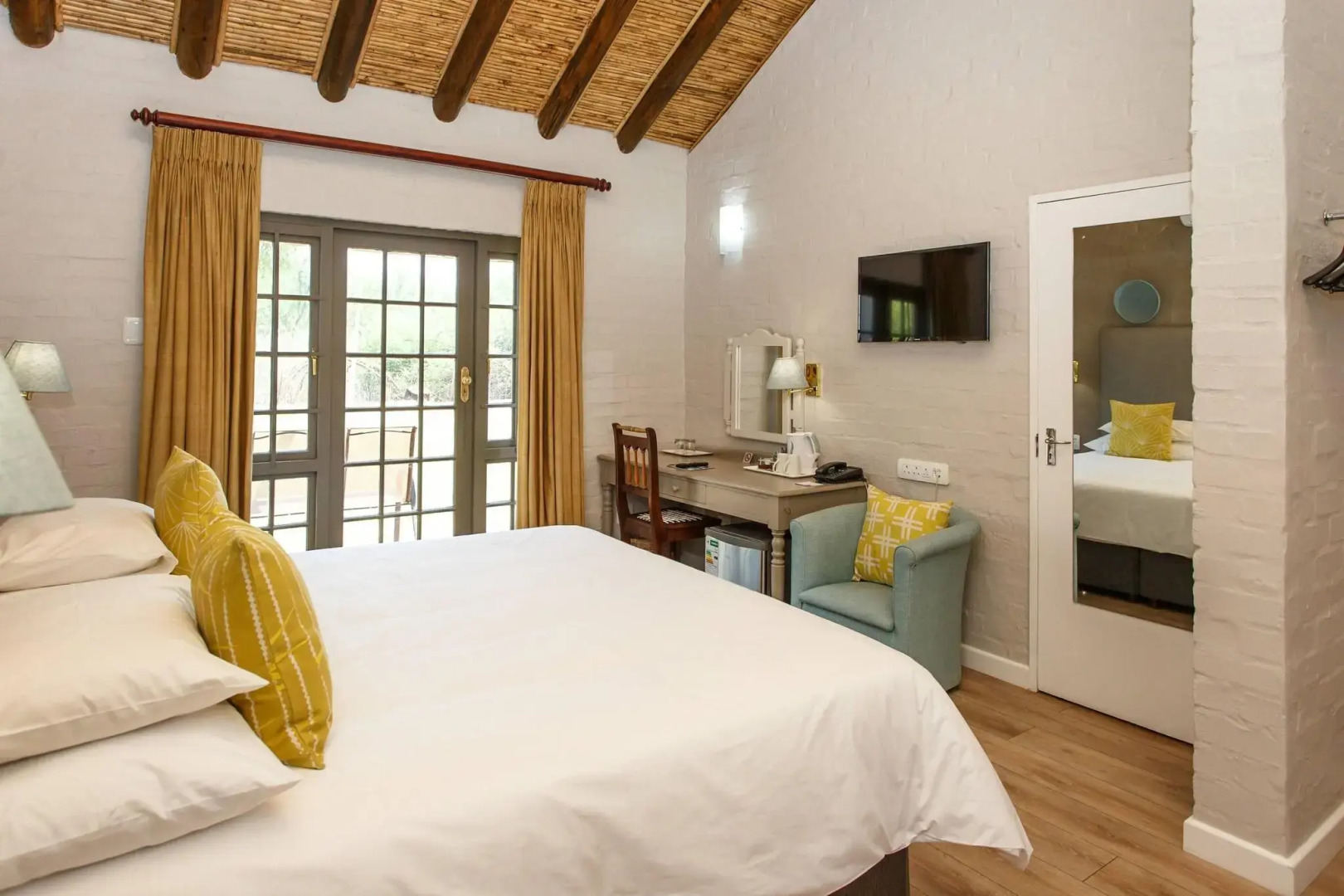 Protea Hotel by Marriott Oudtshoorn Riempie Estate