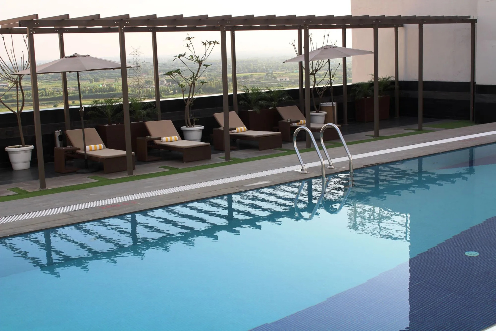 Sandal Suites Op. by Lemon Tree Hotels