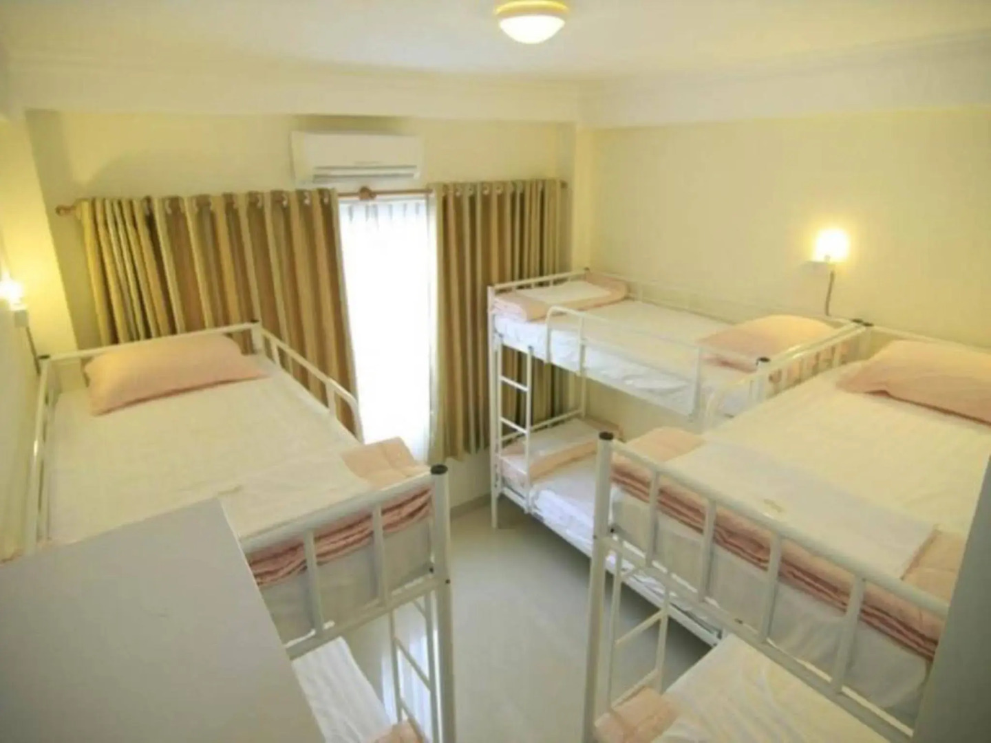 Phan Anh Hotel - Bui Vien Walking Street