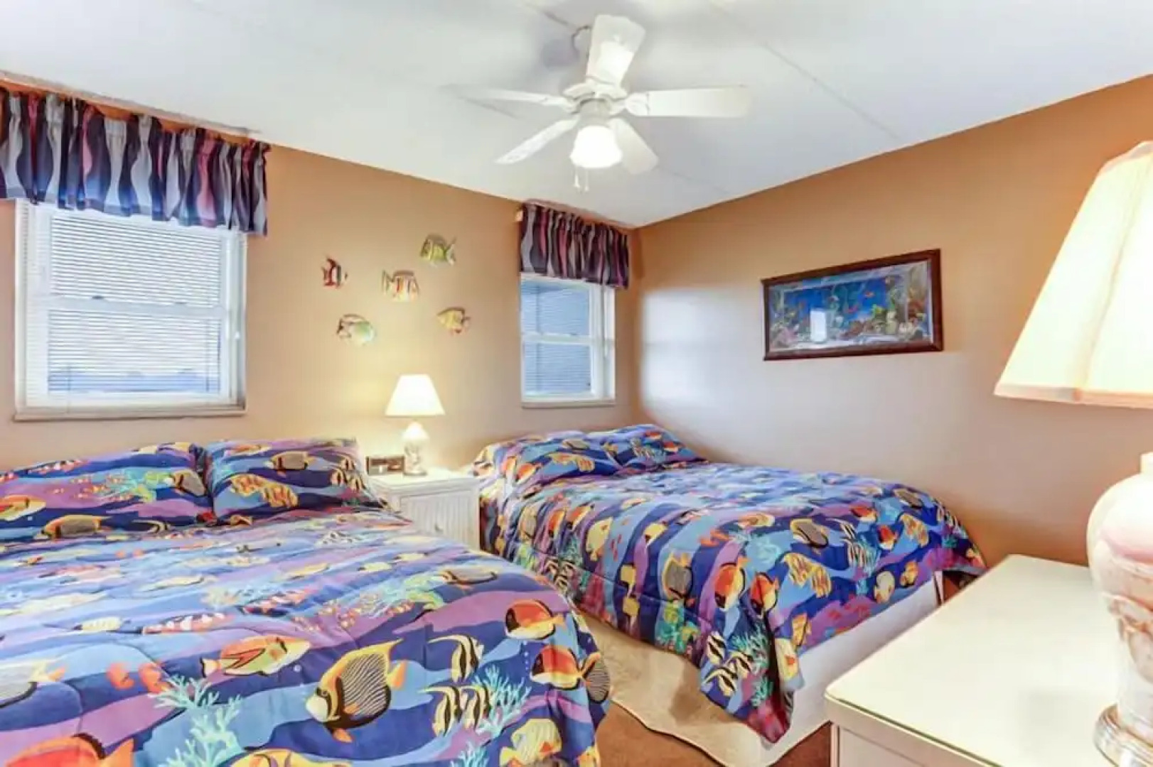 Amelia South H4 by RedAwning