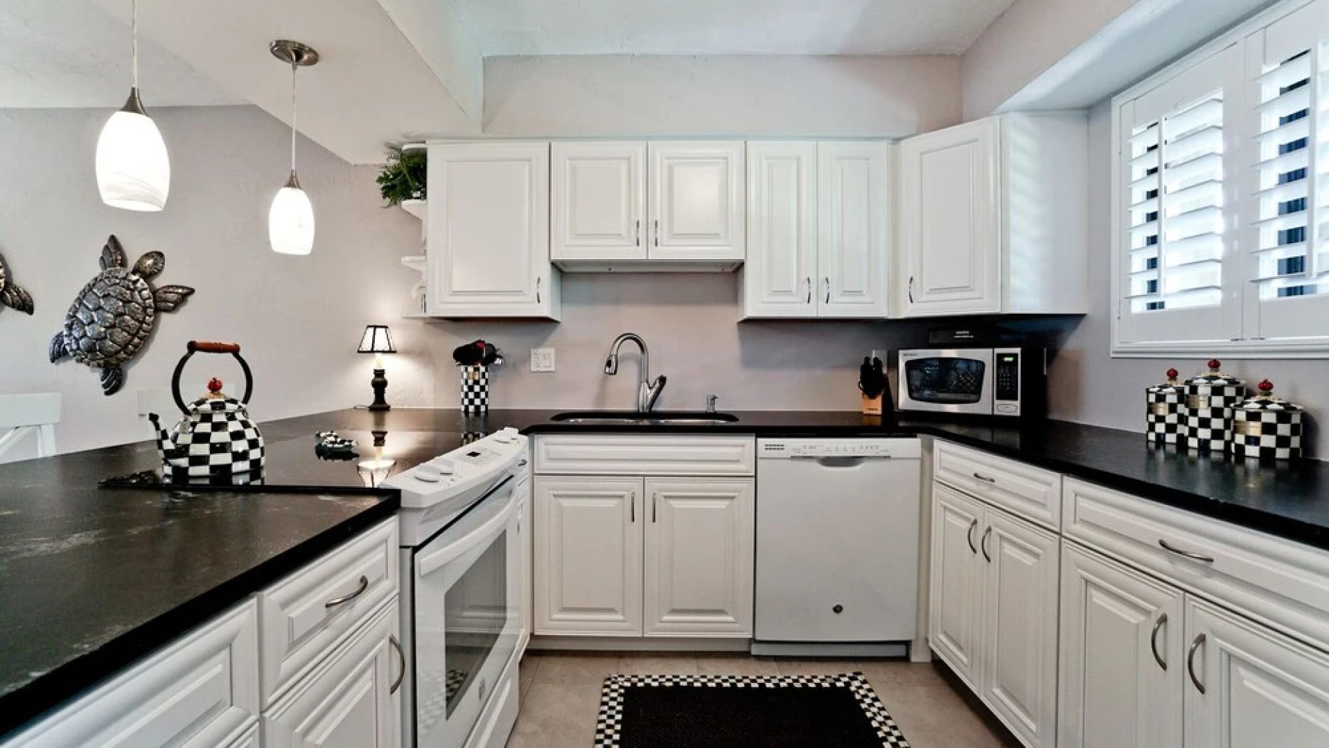 Runaway Bay Resort by BBG