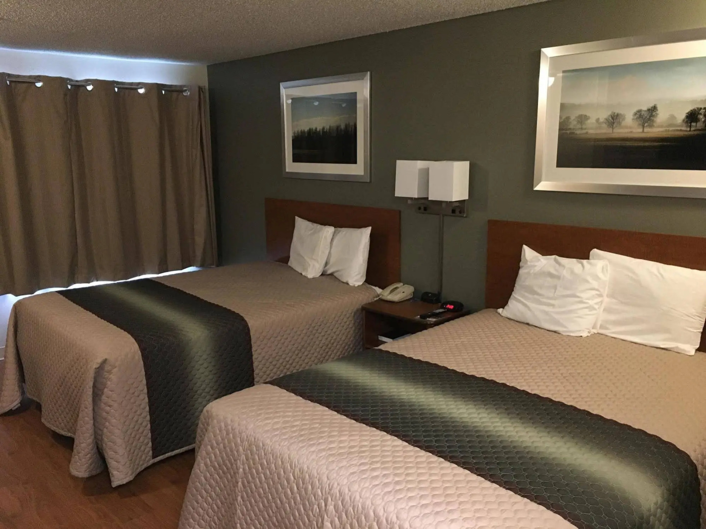 HomeTowne Studios By Red Roof Denver - Airport/ Aurora