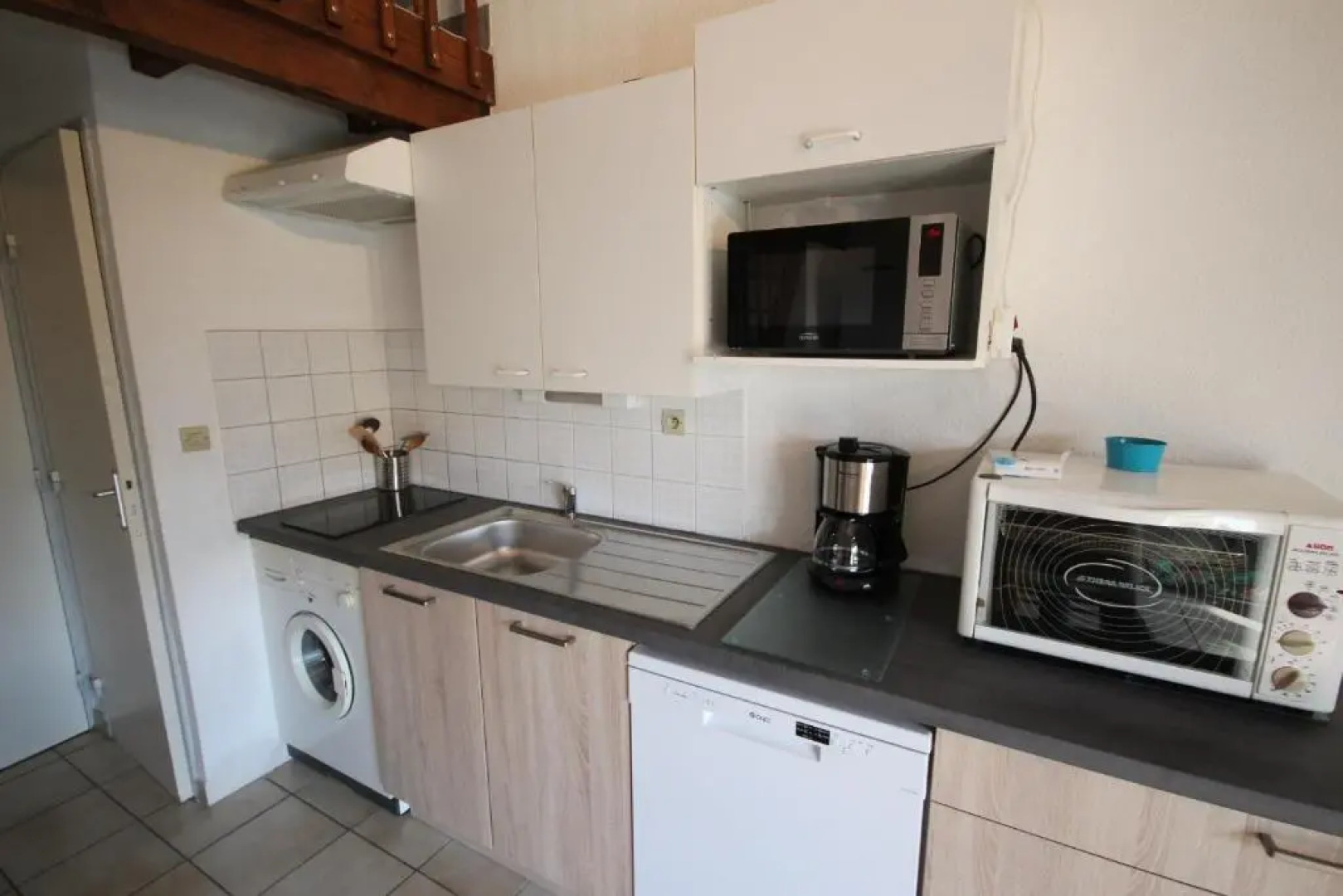 Belle villa 5 couchages terrasse parking dans résidence sécurisée piscine commune 400m de la mer LRJP16