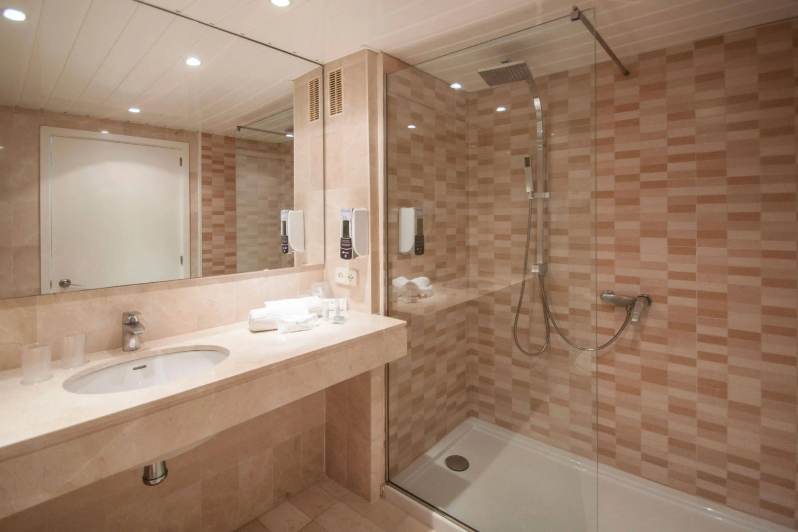 Sentido Fido Tucan - Adults Only