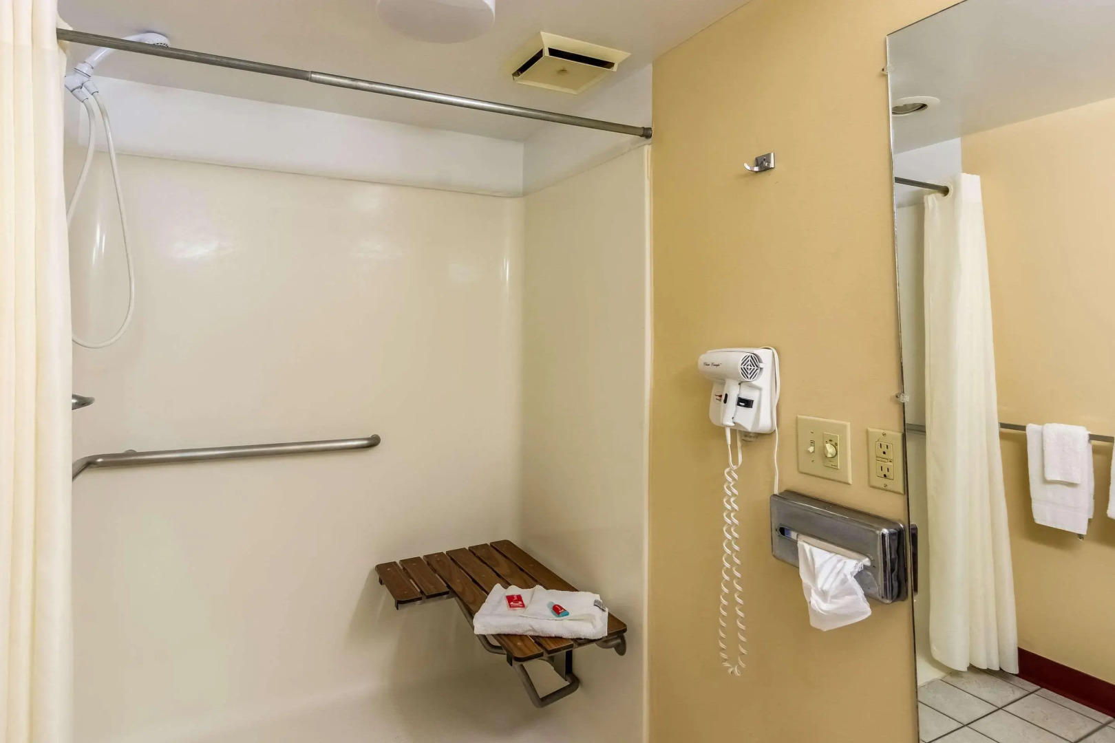 Econo Lodge East Staunton