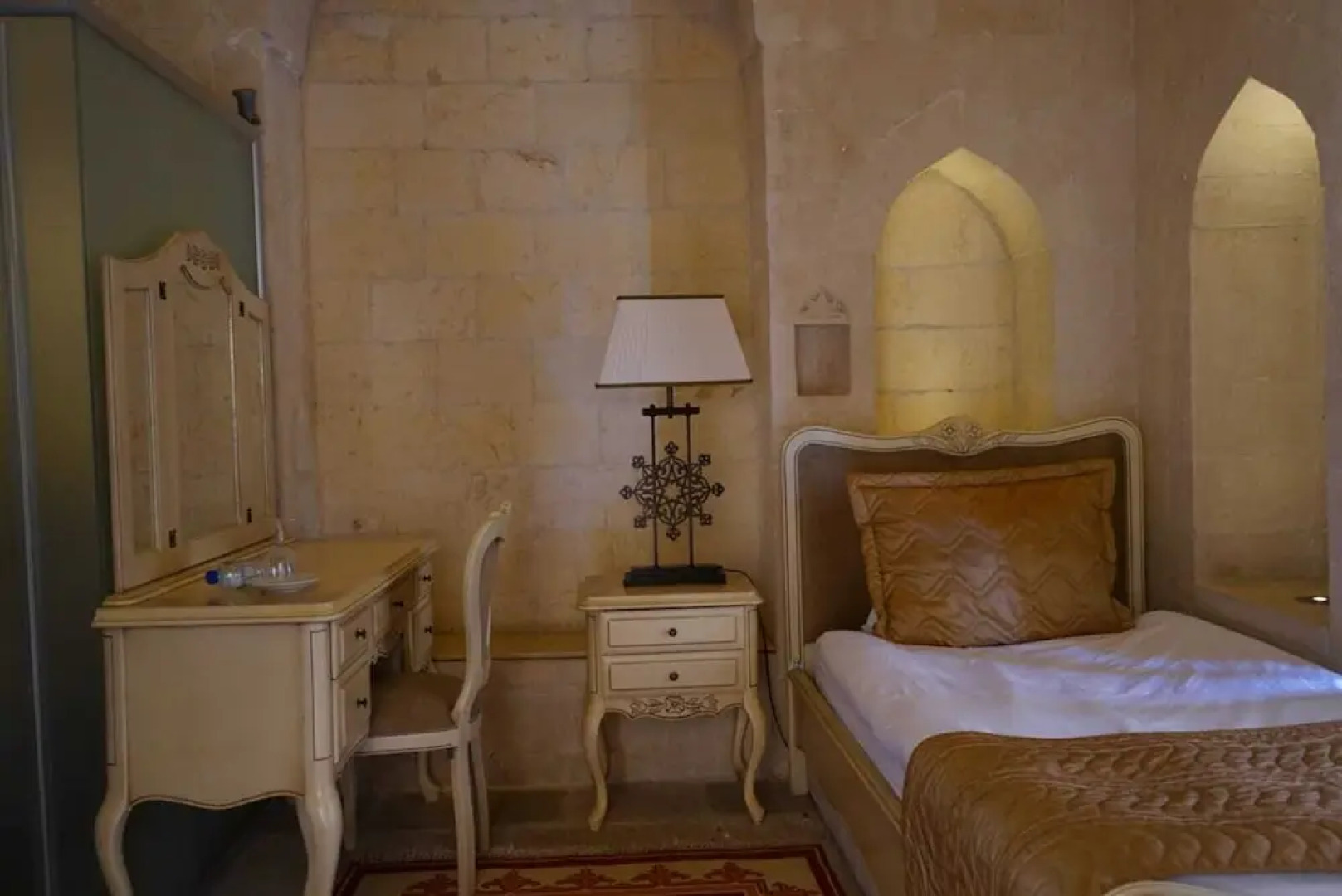 Artuklu Universitesi Sahtana Konagi