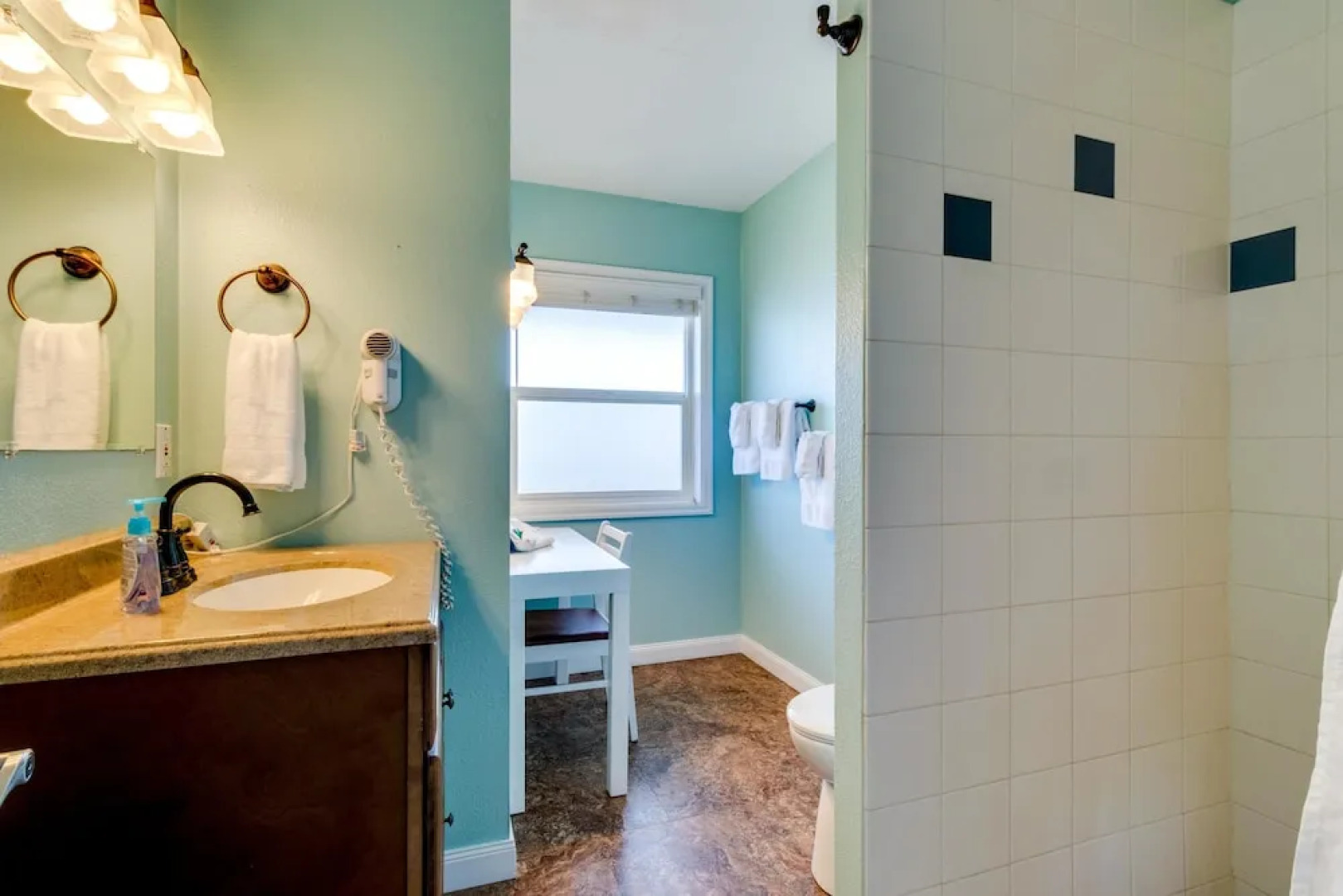 Getaway Oceanfront Lodging