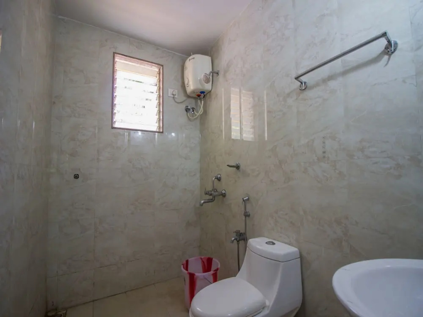 OYO 12706 Home 1BHK Pool View Sangolda