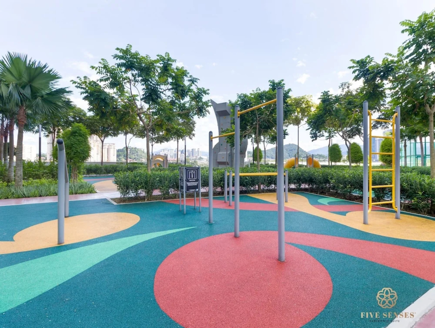 Datum Jelatek Sky Residence KLCC, Five Senses