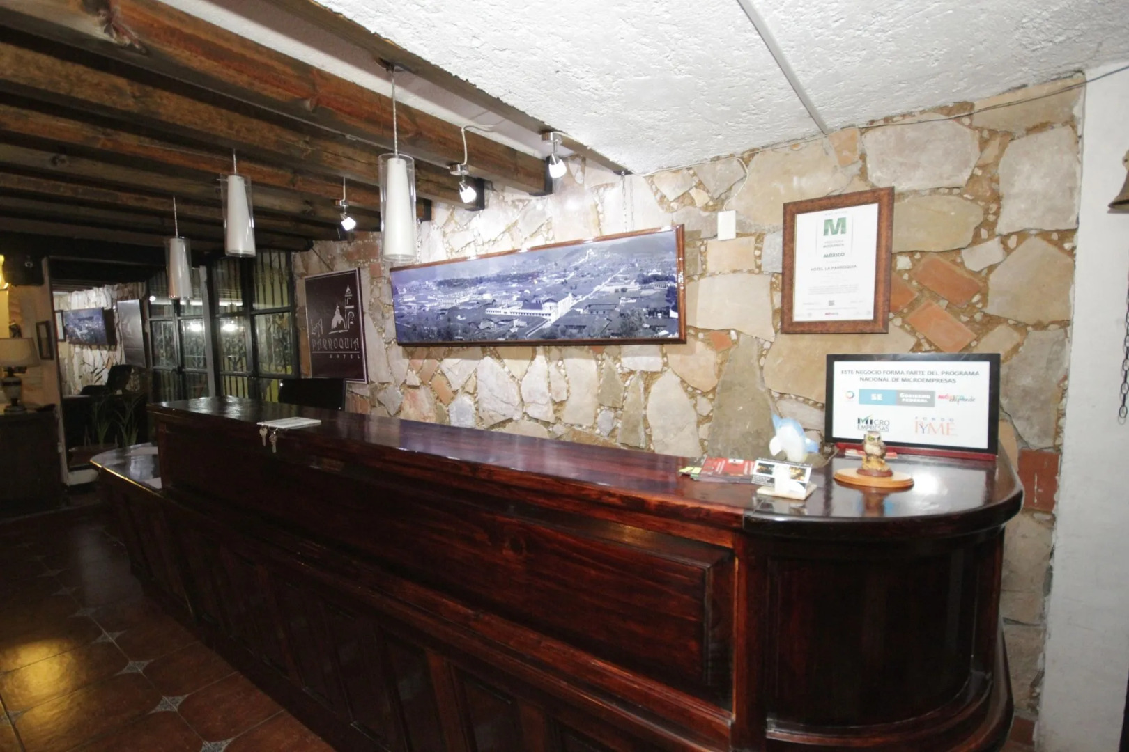 Hotel & Cava La Parroquia