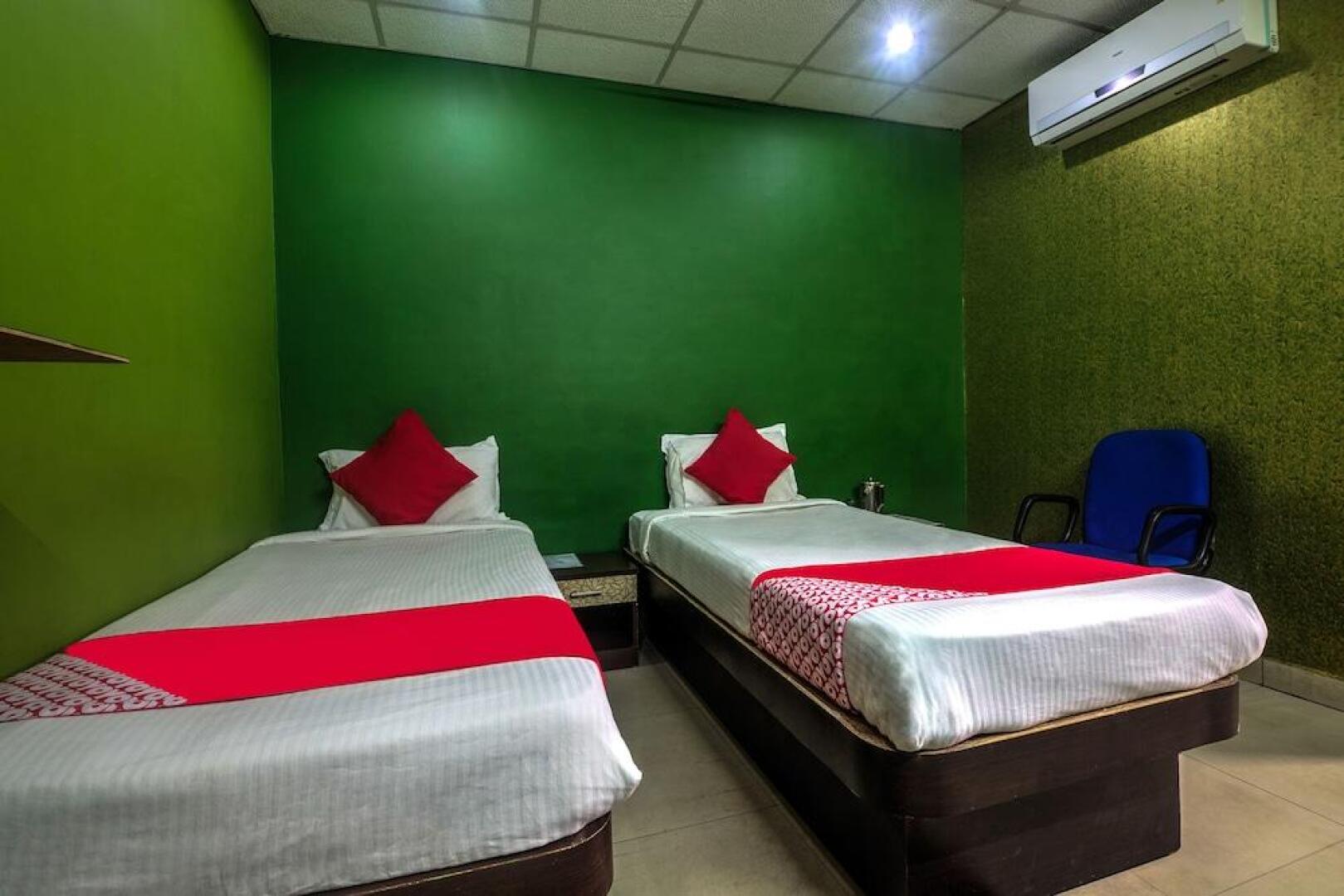 OYO 4518 Hotel Parashuram