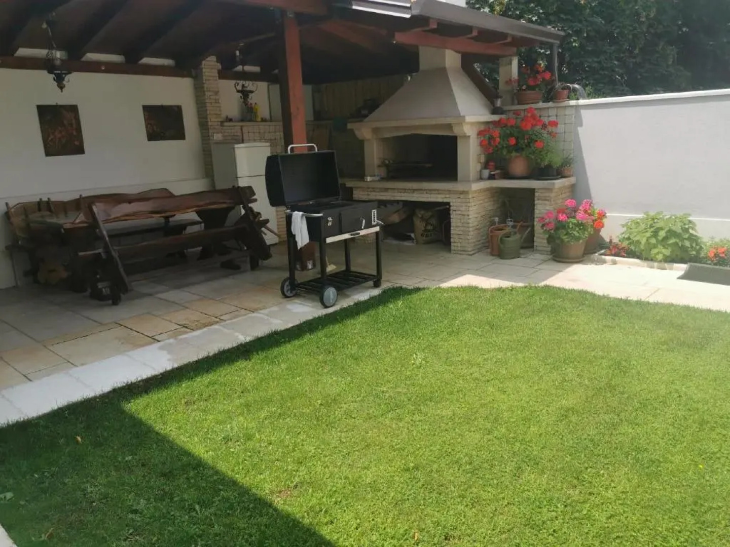 Apartment Slisko with Terrace and Garden