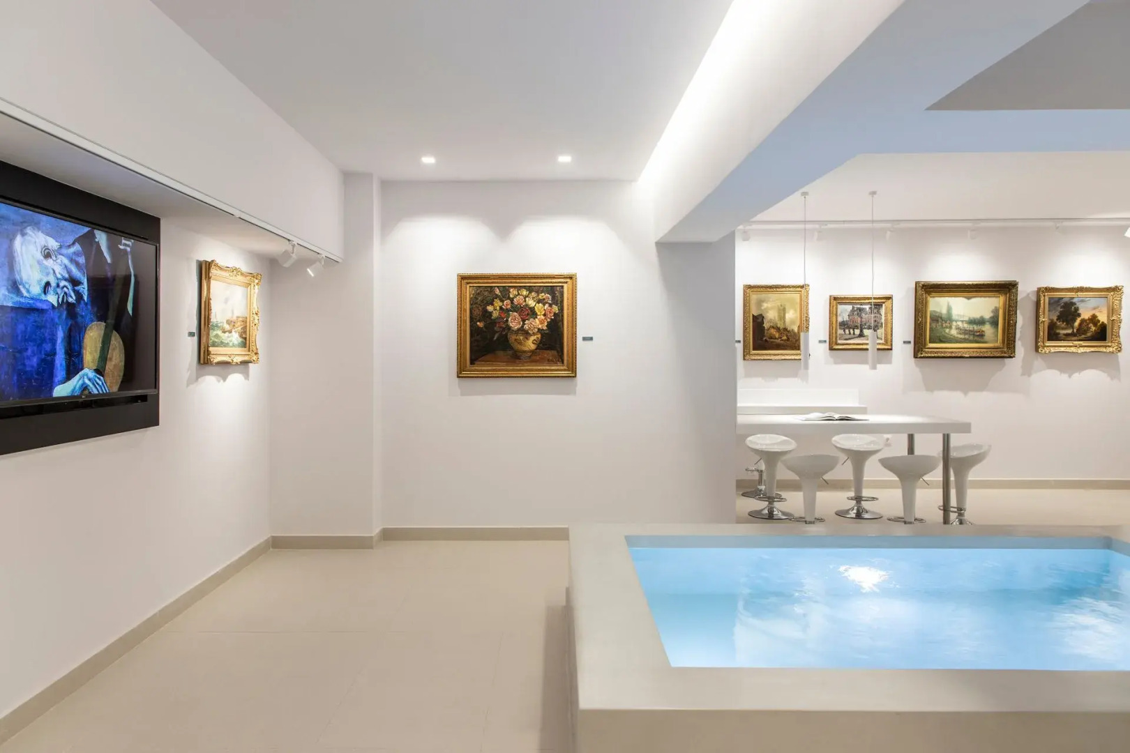 Gallery Suites & Residences, Piraeus