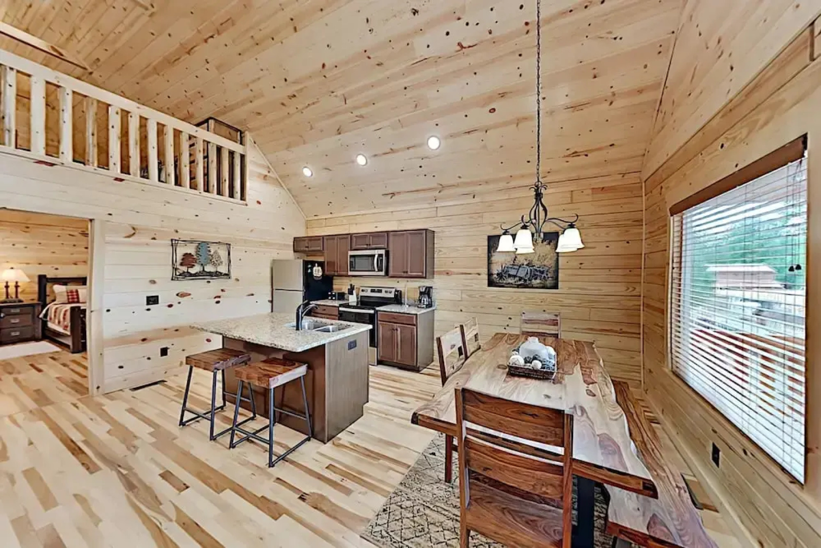 222flwkd 2 Bedroom Cabin