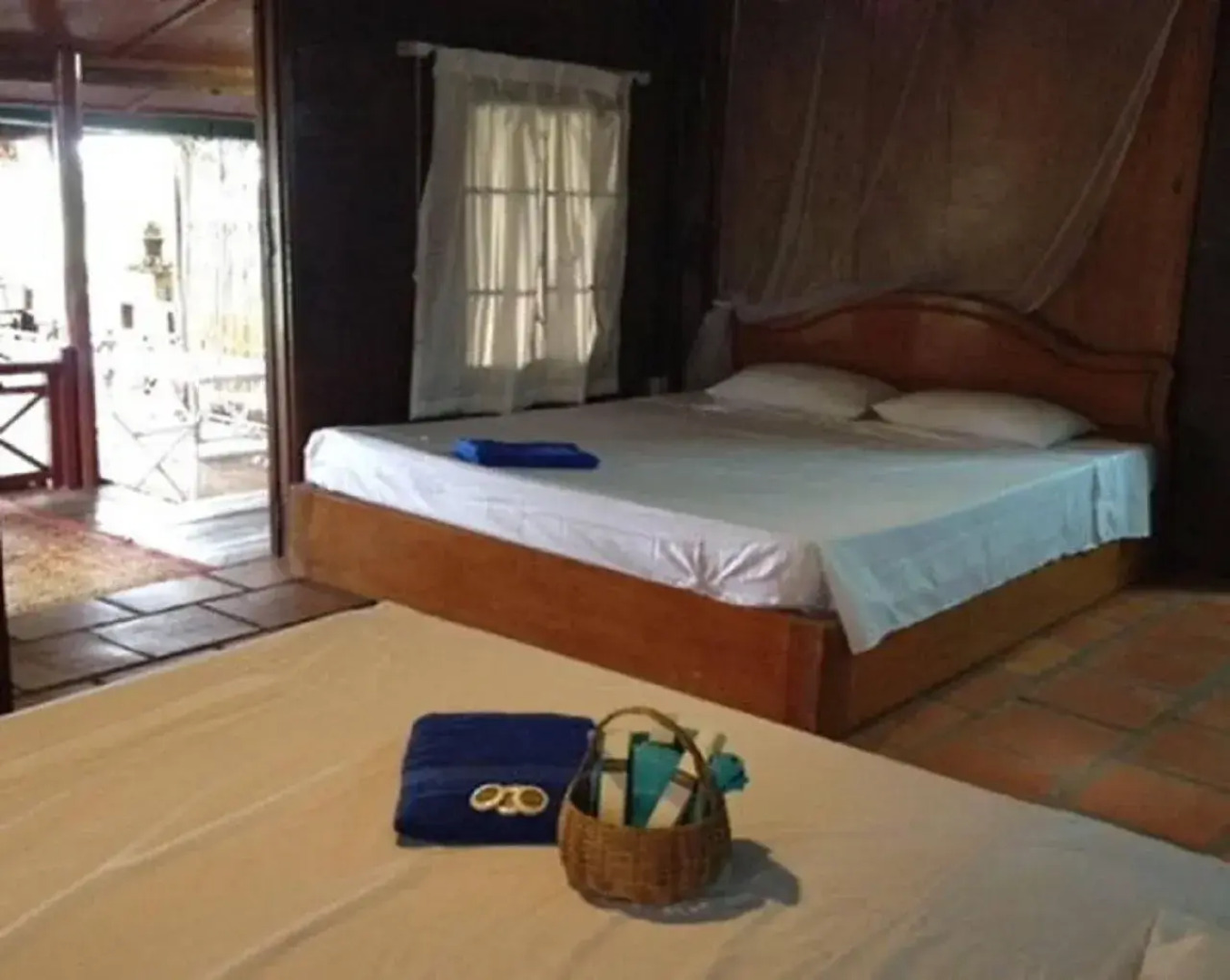 Laluna Bungalows & Restaurant