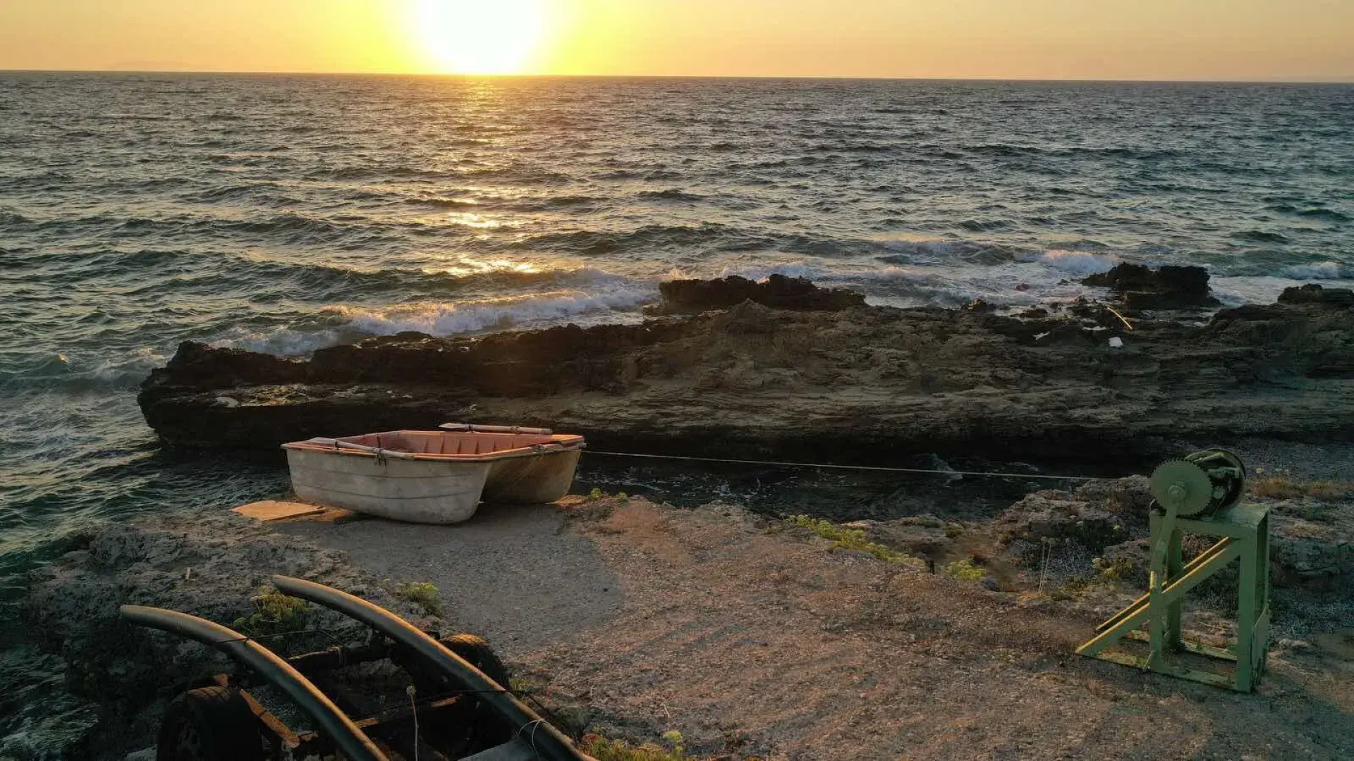 Genari Beach Apartments