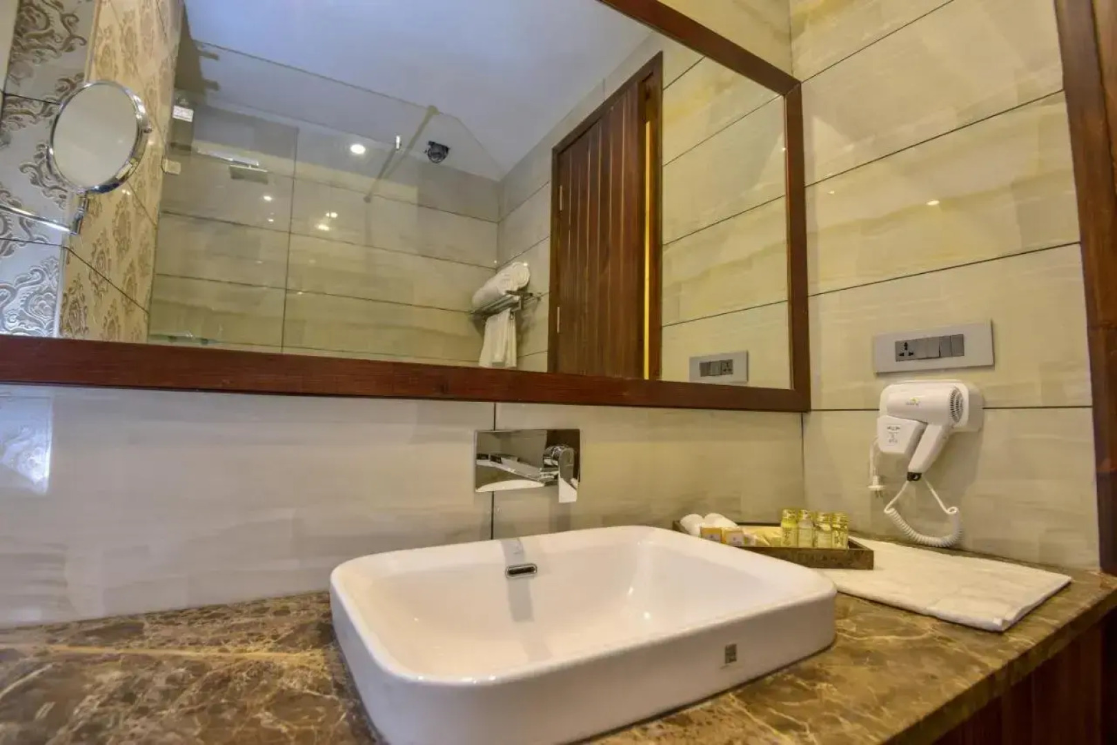 Infinitea Tea Garden Resort