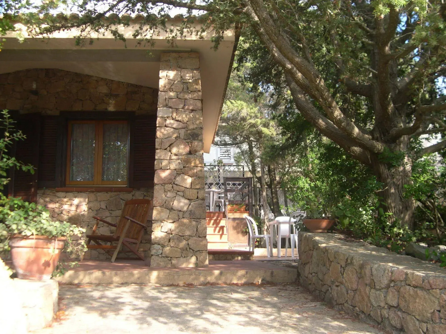 Villette Close Up Rena Majore