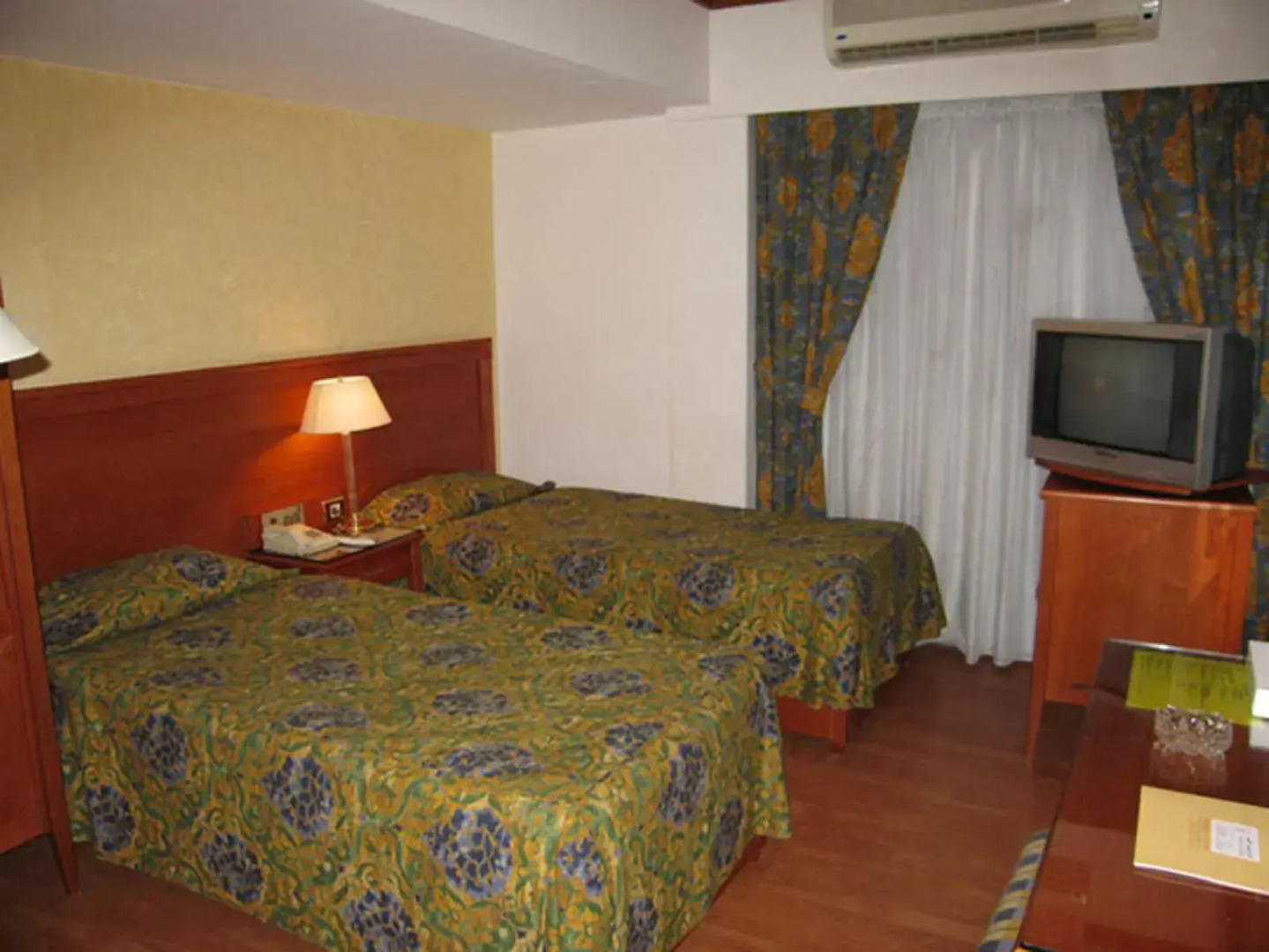 Philippe Luxor Hotel