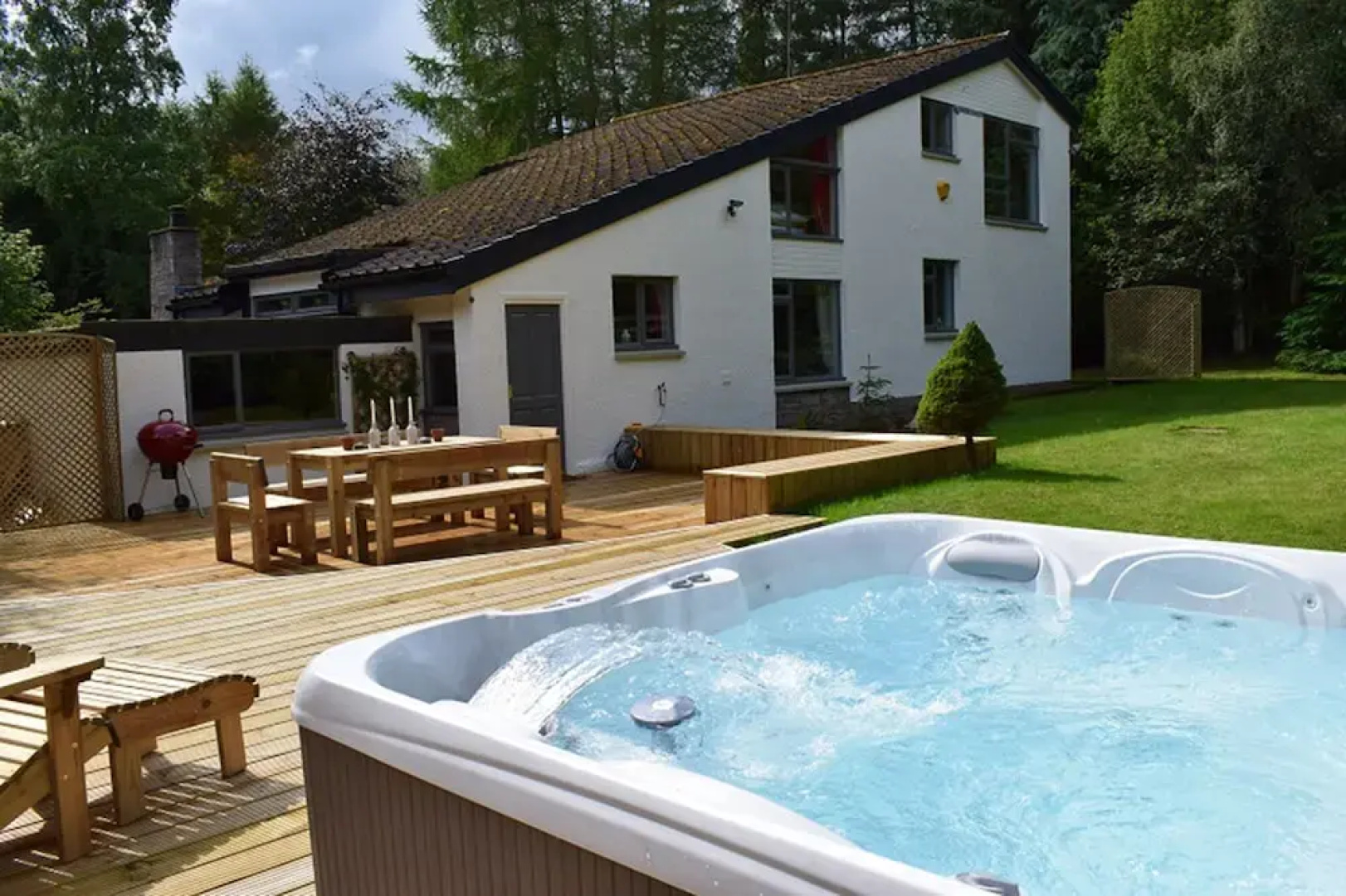 Four Pines Lodge
