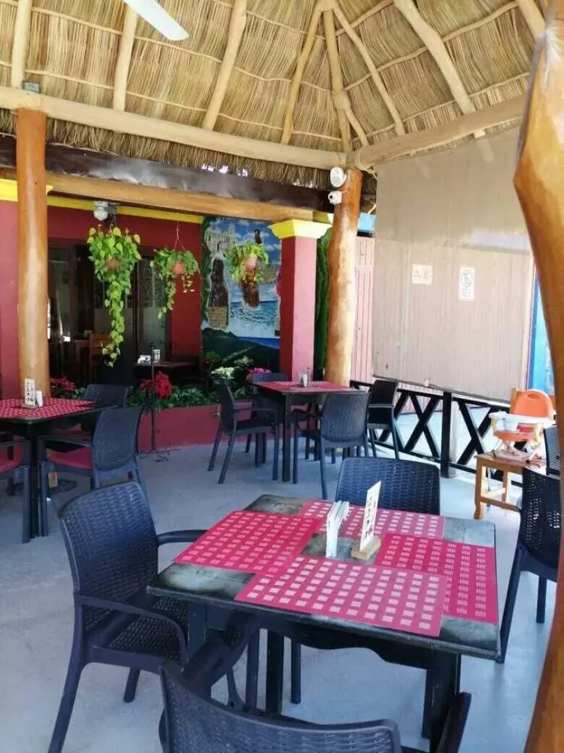 El Cihualteco Hotel Restaurante Bar