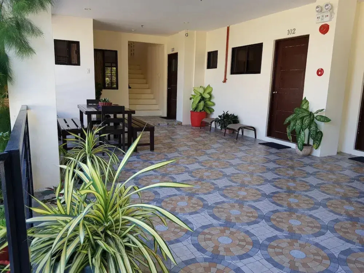 Spacious Private apartment at Laorenza Residences