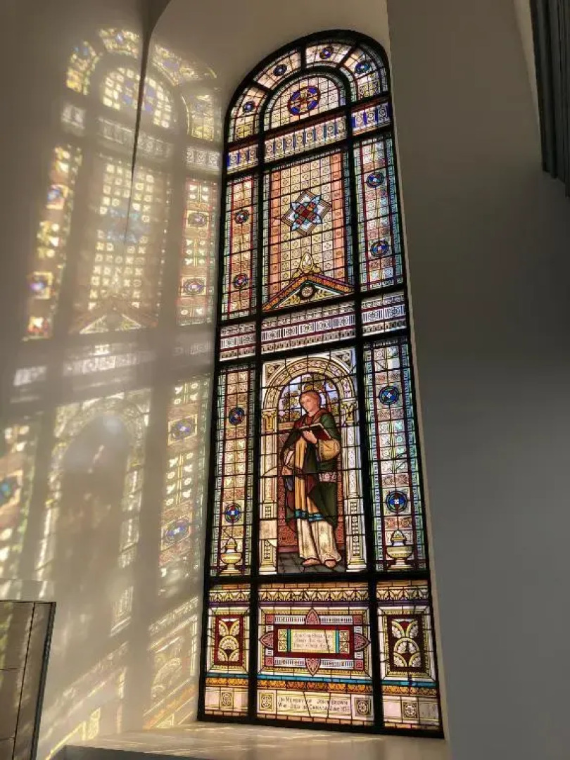 East Church House, Unique 9 bedroom Church, Historic Market Town.