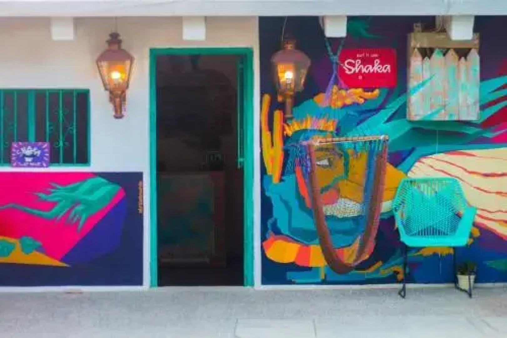 Shaka Surf House - Hostel