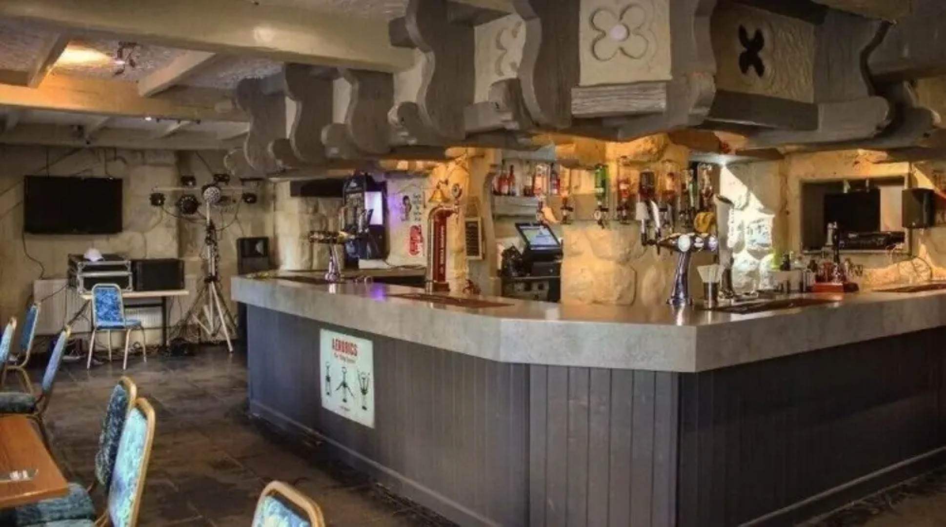 Ye Olde Red Lion Hotel