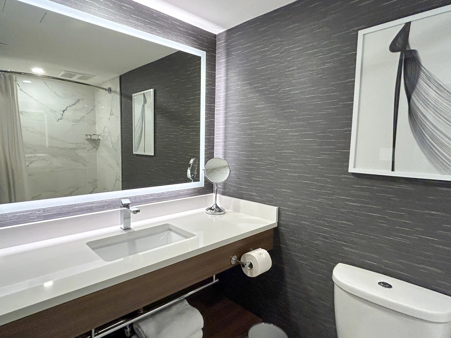 Radisson Blu Vancouver Airport Hotel & Marina