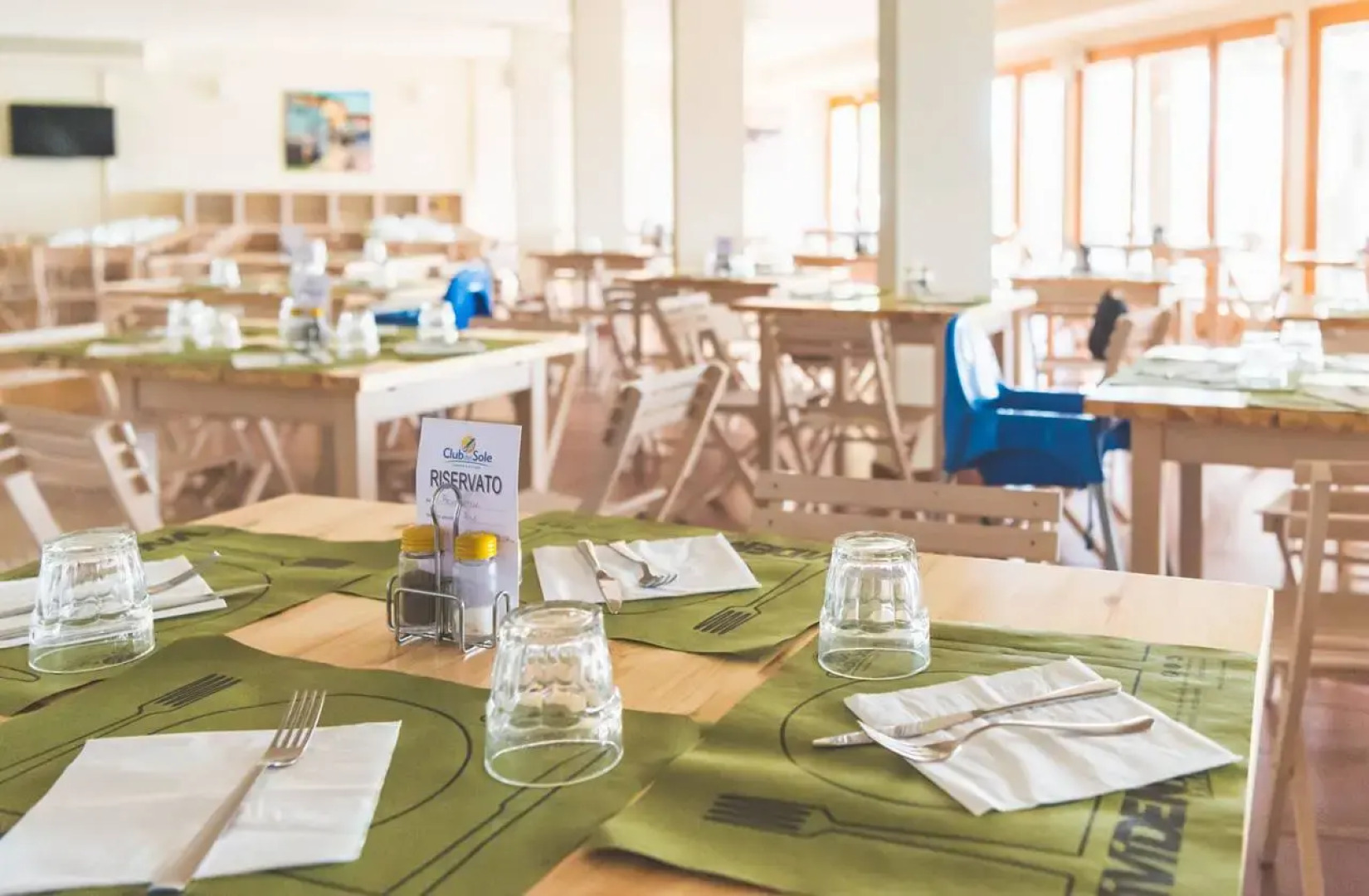 Club Del Sole Spina Family Collection