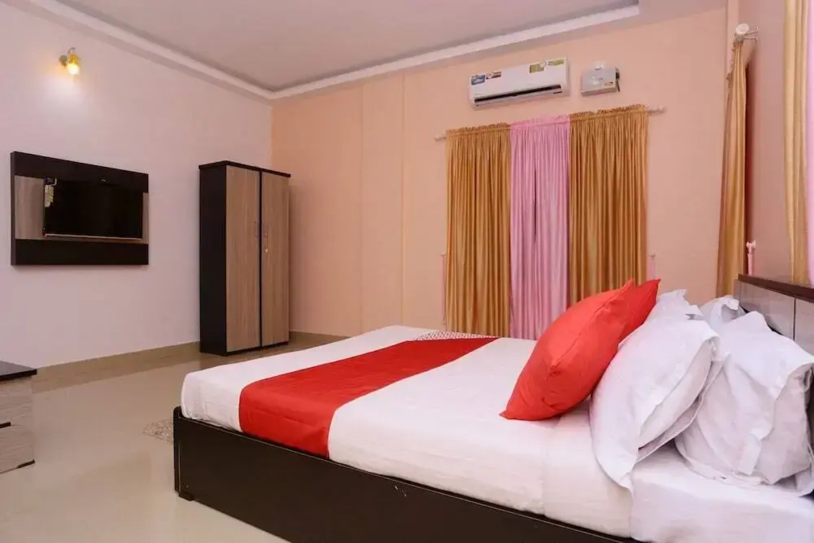 Reem Residency by OYO Rooms