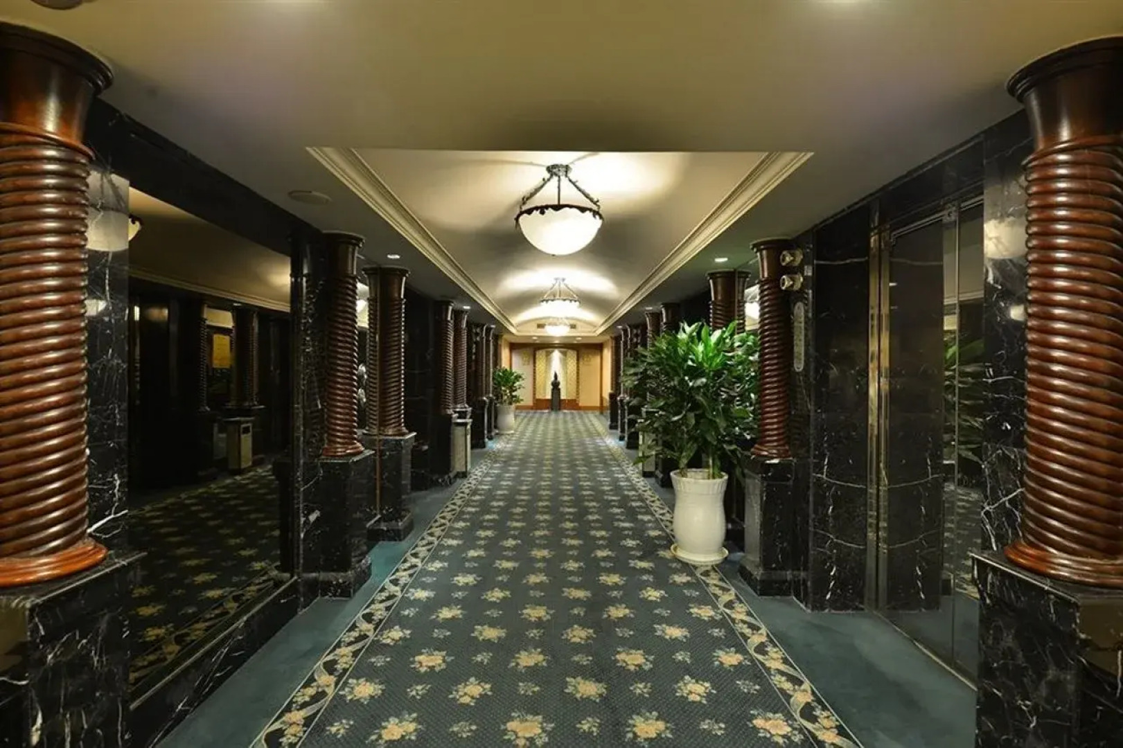 Luxemon Hotel（Pudong Shanghai）