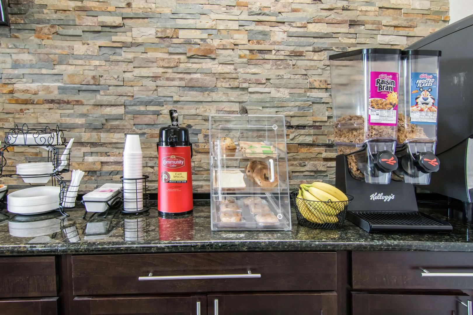 Super 8 by Wyndham Perry National Fairground Area I-75