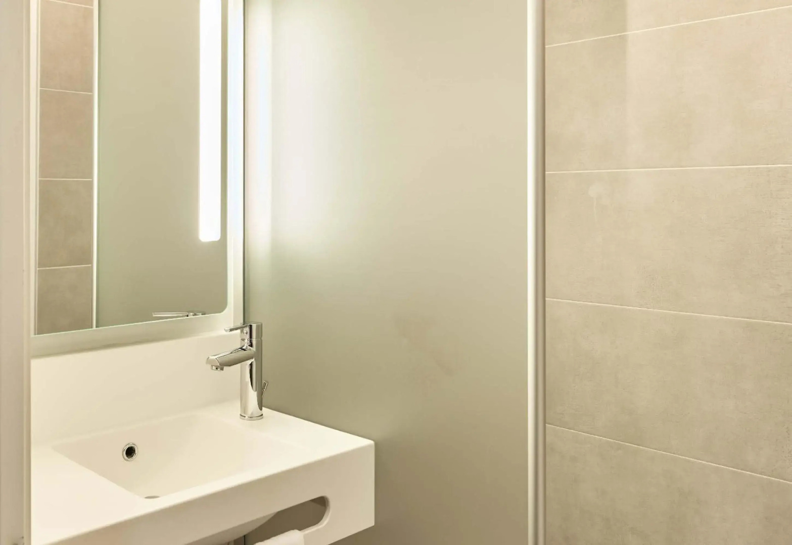 B&B HOTEL Le Port-Marly Saint-Germain-En-Laye