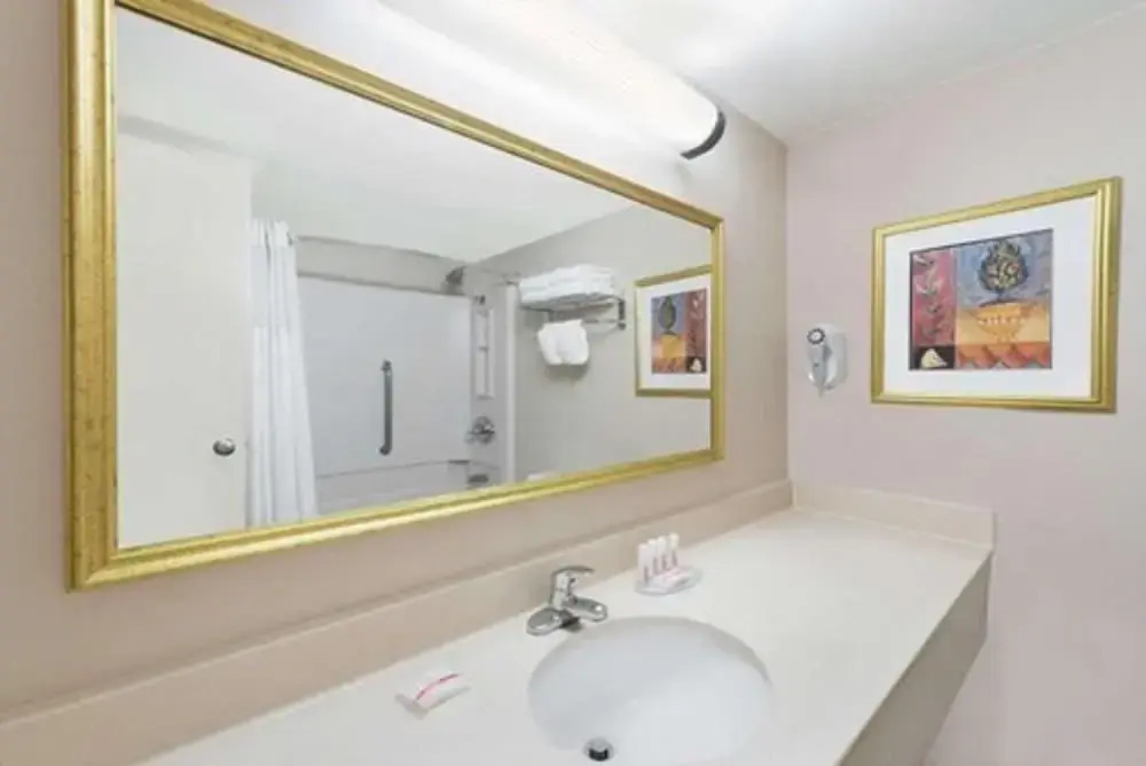 Holiday Inn Civic Center Laredo