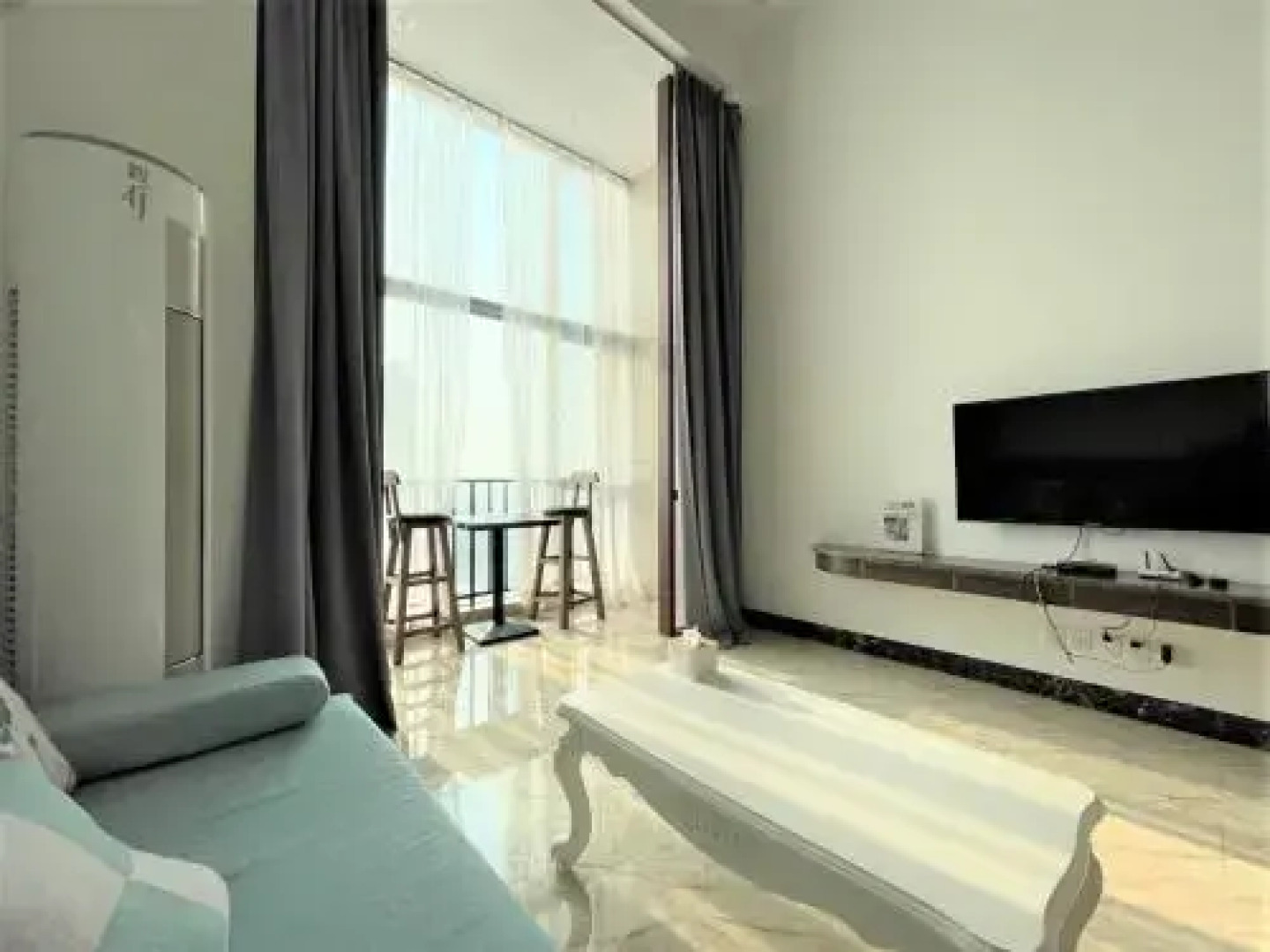 April Fair Duplex Apartment Guagnzhou South Railway Station Ao Yuan Yue Shi Dai Branch
