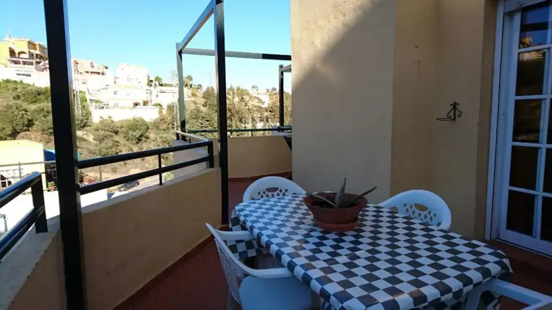 Del Parque Flats Limonero