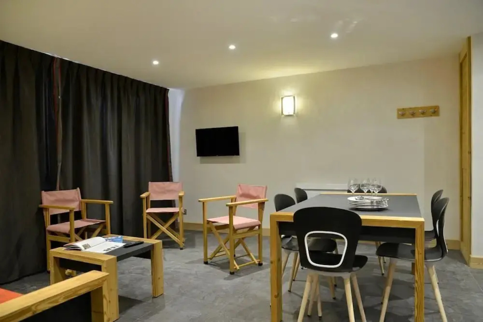 Residence LES Coches 3 Rooms in a Family Resort at the Bottom of the Slopes Bac417