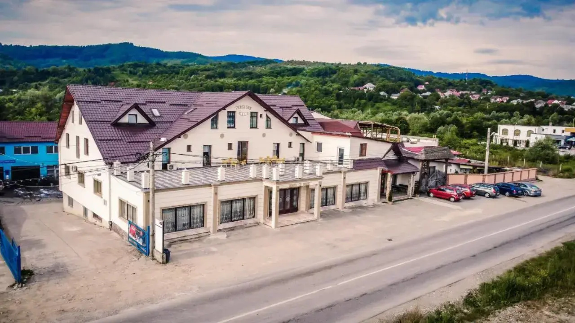 Hostel Roata Cu Noroc