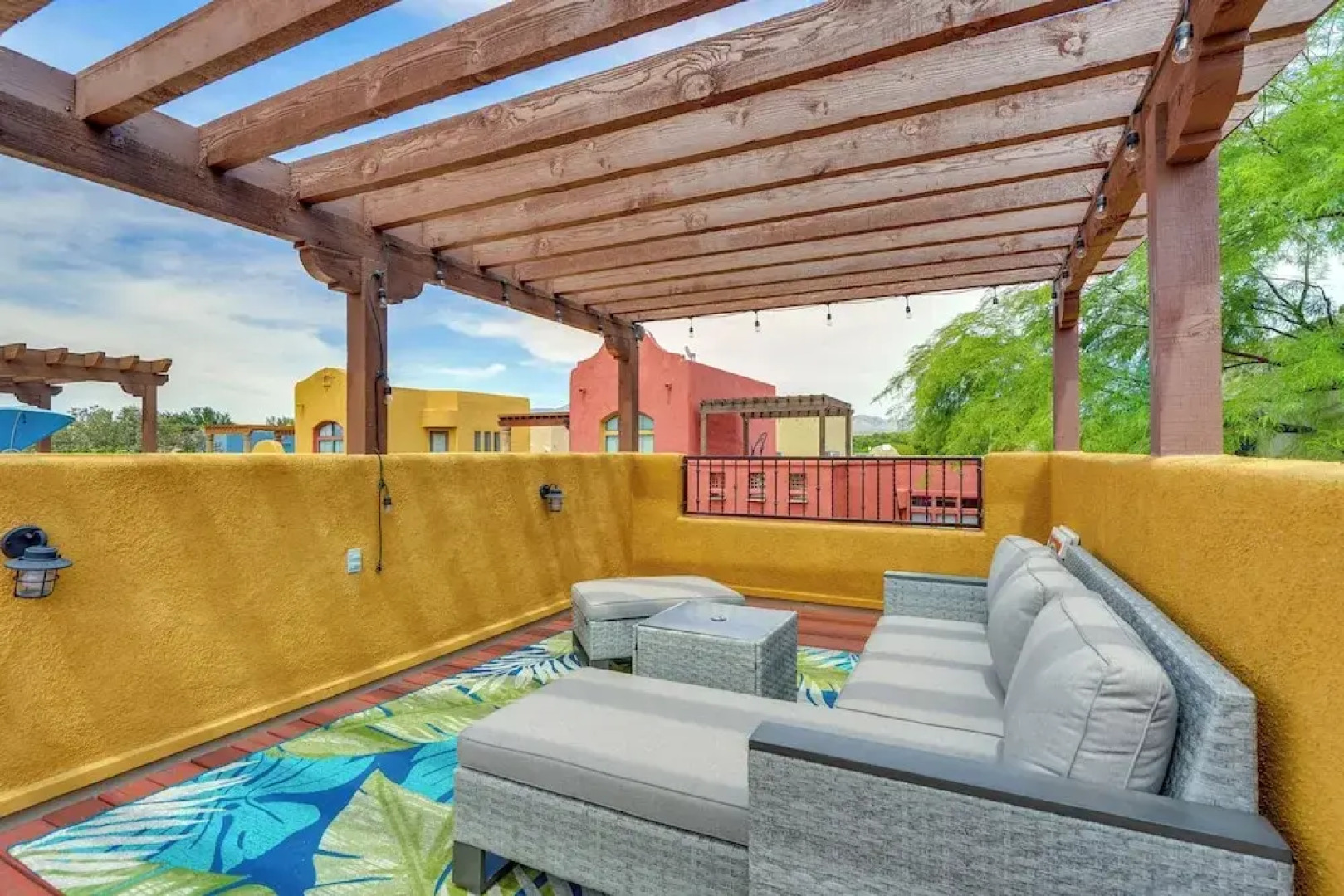 Tubac Adobe Townhome: Shop, Golf, Explore & More!