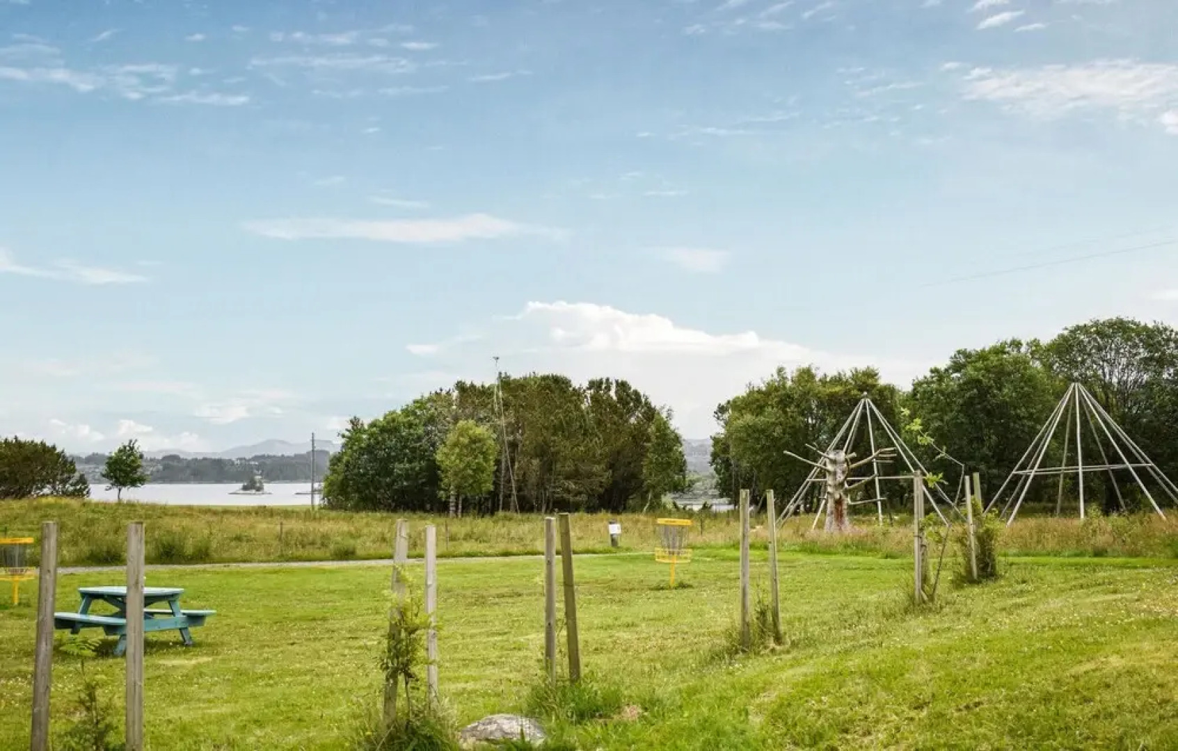 Amazing Home in Herdla With Wifi and 4 Bedrooms