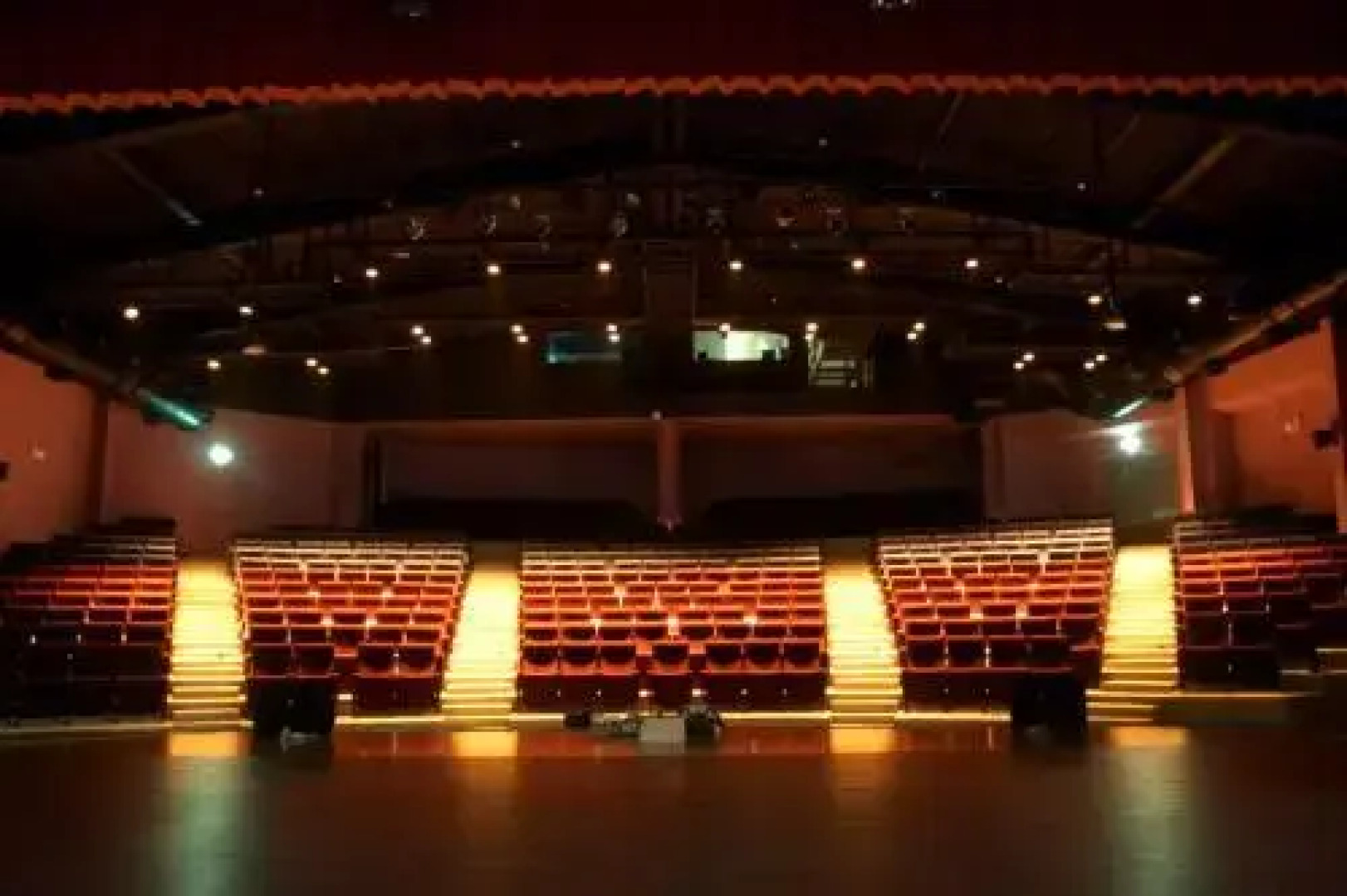 Naluwan Spring Resort Hotel