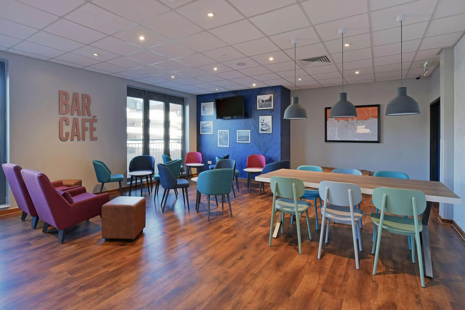 Travelodge Camberley Central