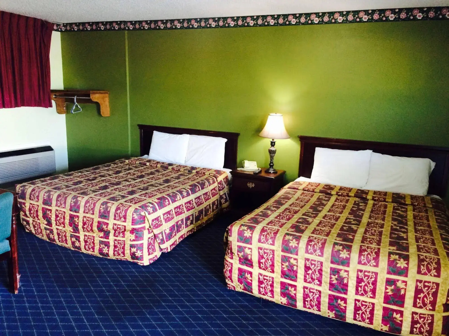 Super Inn & Suites