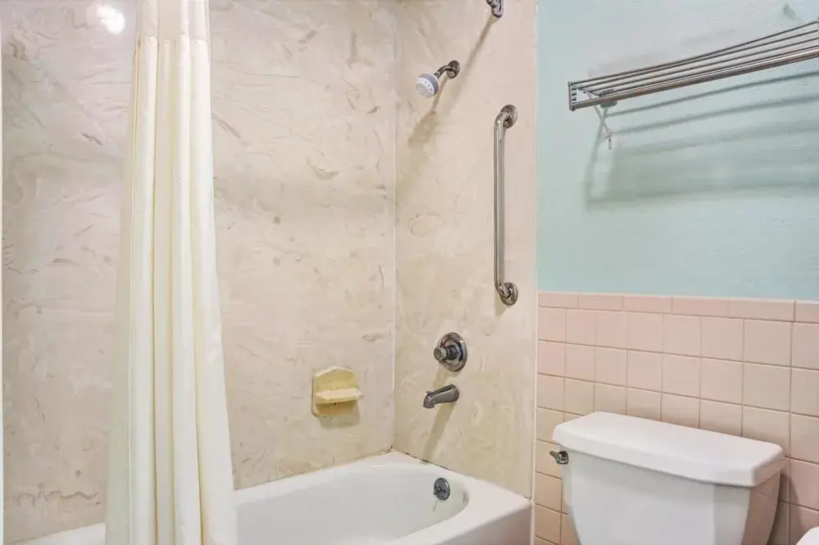 Days Inn by Wyndham El Campo TX