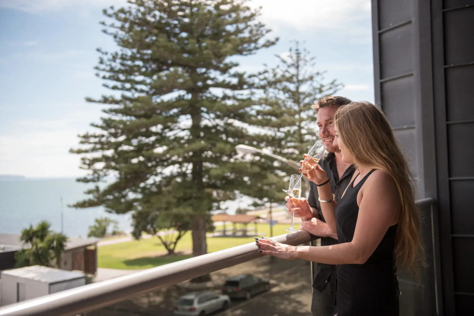 Navigate Seaside Hotel