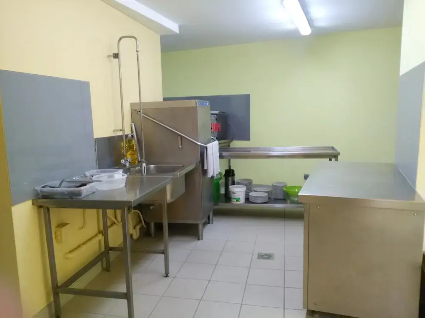 House With 4 Bedrooms in Mouterre-silly, With Pool Access, Enclosed Ga