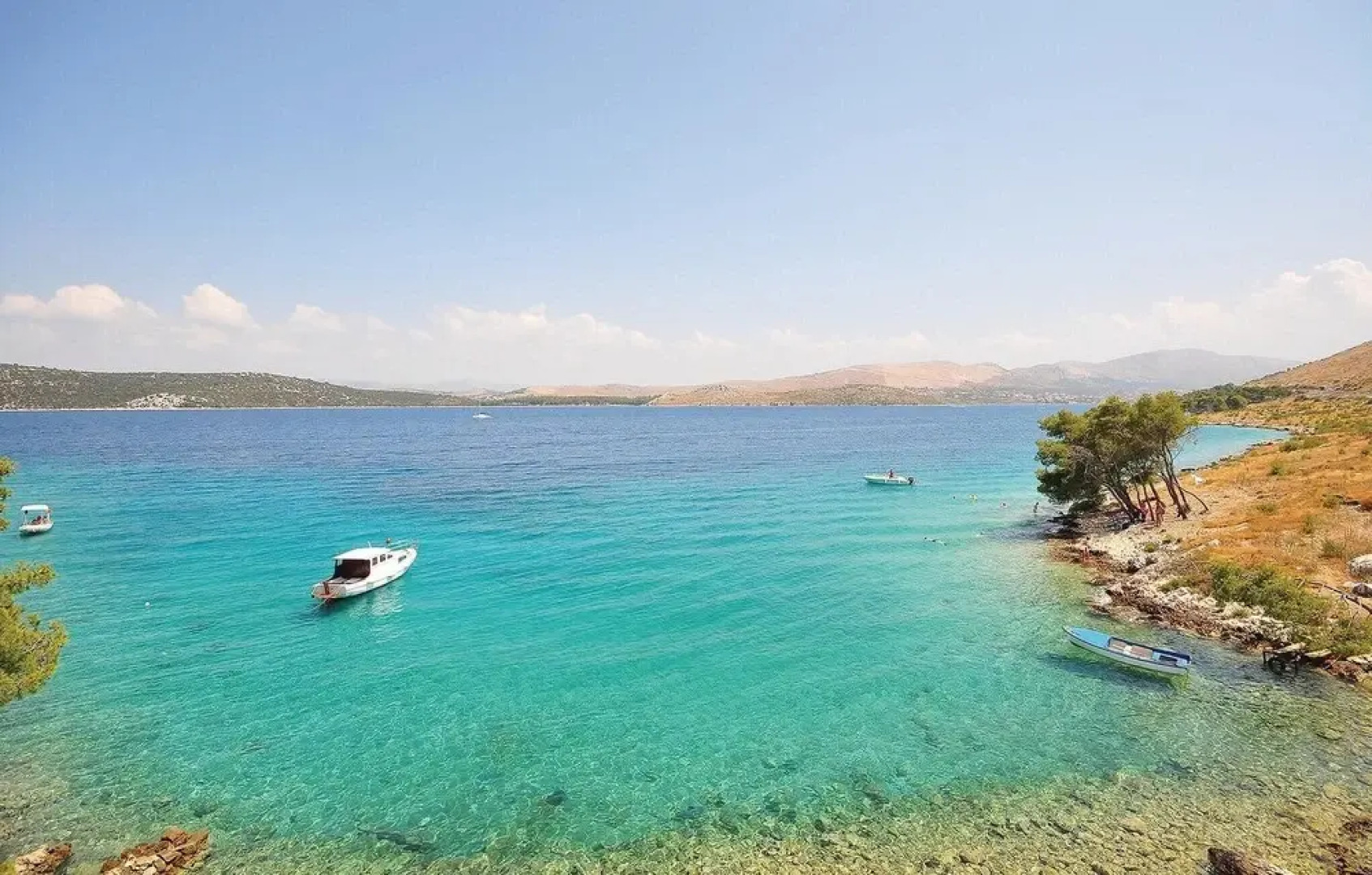 Amazing Home in Grebastica With Wifi and 4 Bedrooms